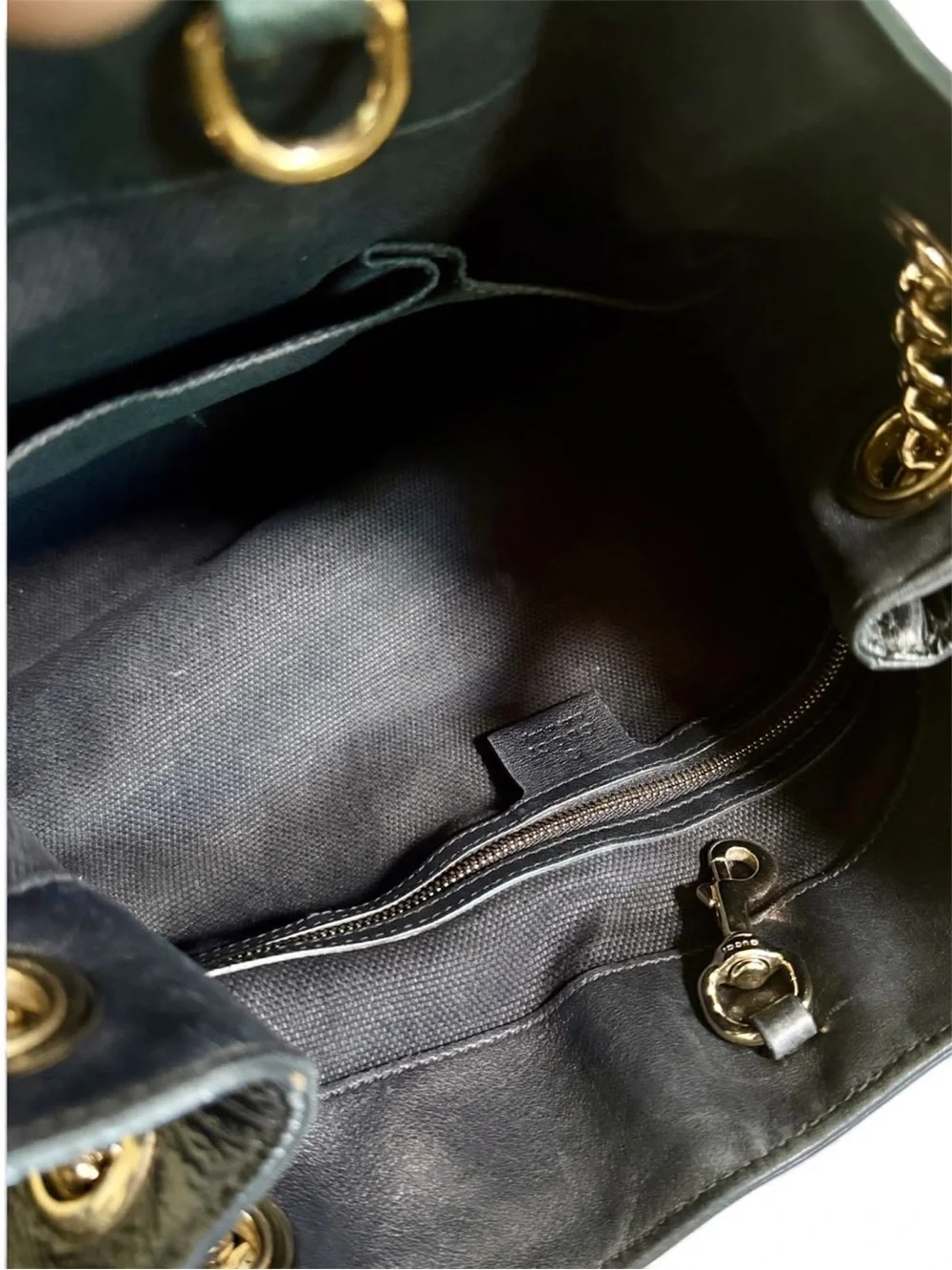 Gucci Soho Chain Tote Black Pebbled Leather Large GG Tassel Shoulder Bag